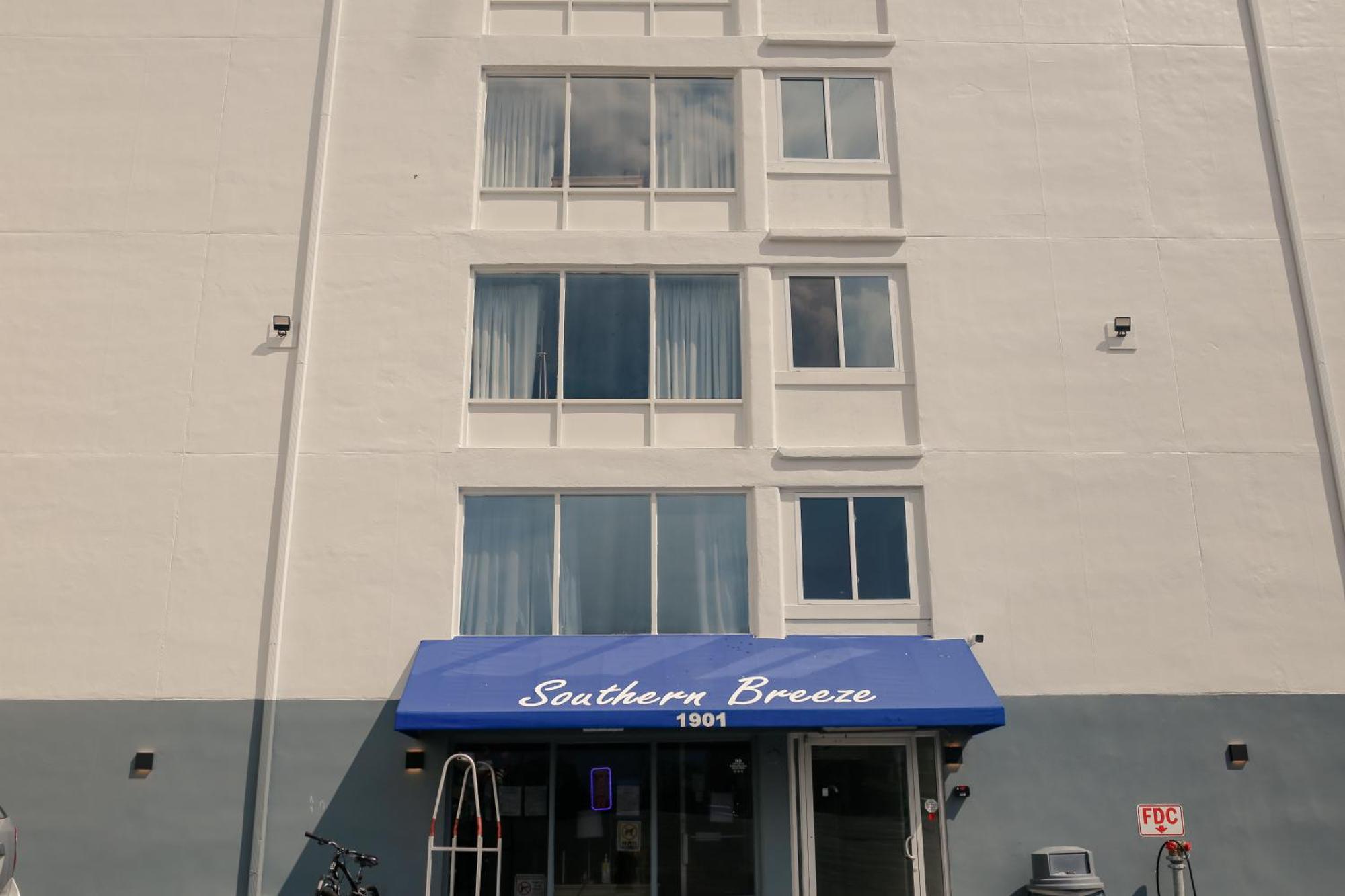Southern Breeze Ocean Front Hotel Myrtle Beach Exterior foto